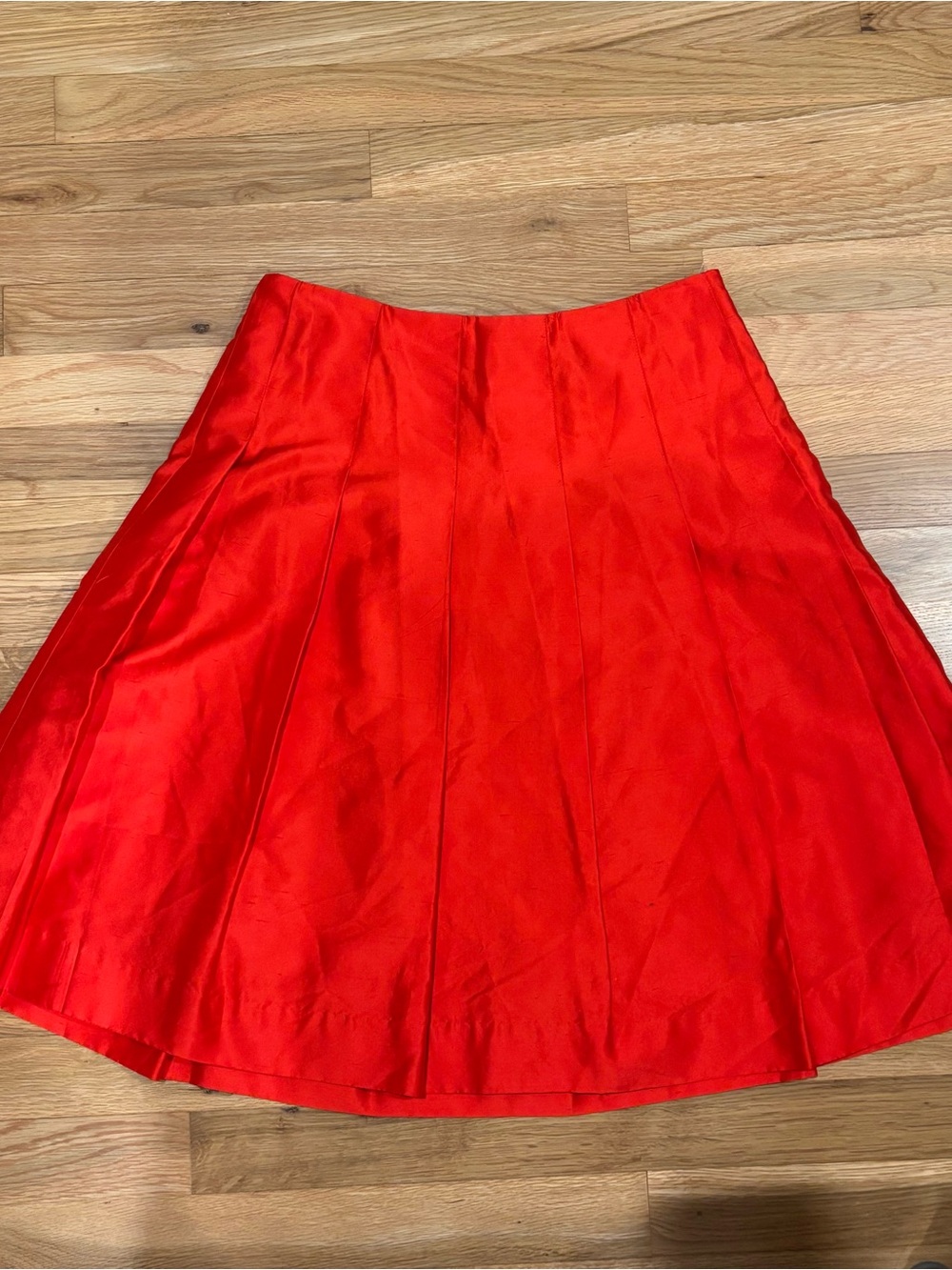 RED Banana Republic Midi Skirt Silk size 2